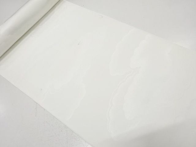 アンティーク　雲模様織り出し　長襦袢地反物